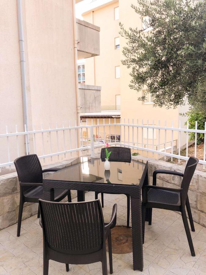 Ruza apartman Budva Exterior foto